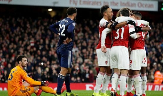  那不勒斯锋线火力全开五球横扫升班马恩波利