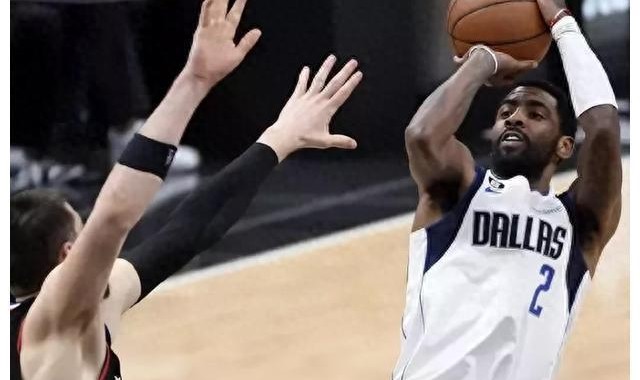  欧文回归首秀30分，独行侠轻取国王  