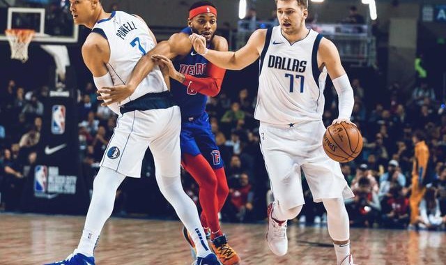  东契奇40+三双难救独行侠负灰熊  