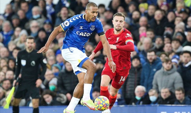  洛里昂旧将回归救主，替补登场上演梅开二度  