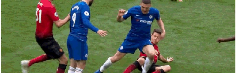  热刺定位球防守漏人被西汉姆联绝杀