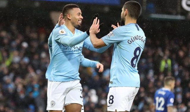  英超曼城绝杀热刺，终结对手不败纪录  