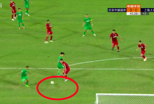  法甲裁判争议判罚频发 VAR技术应用再遭质疑  