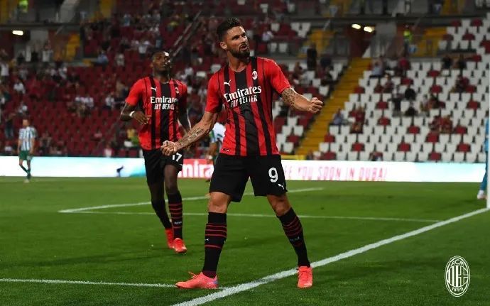  AC米兰老将吉鲁头槌破门助球队力克萨勒尼塔纳